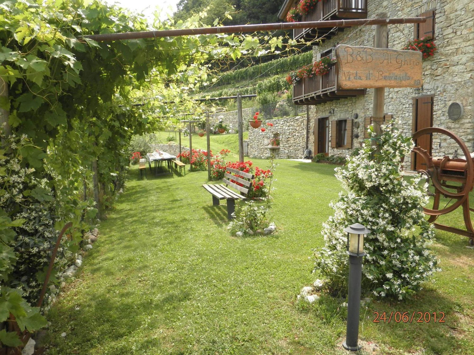 B&B Al Ghiro Villa Lagarina Экстерьер фото
