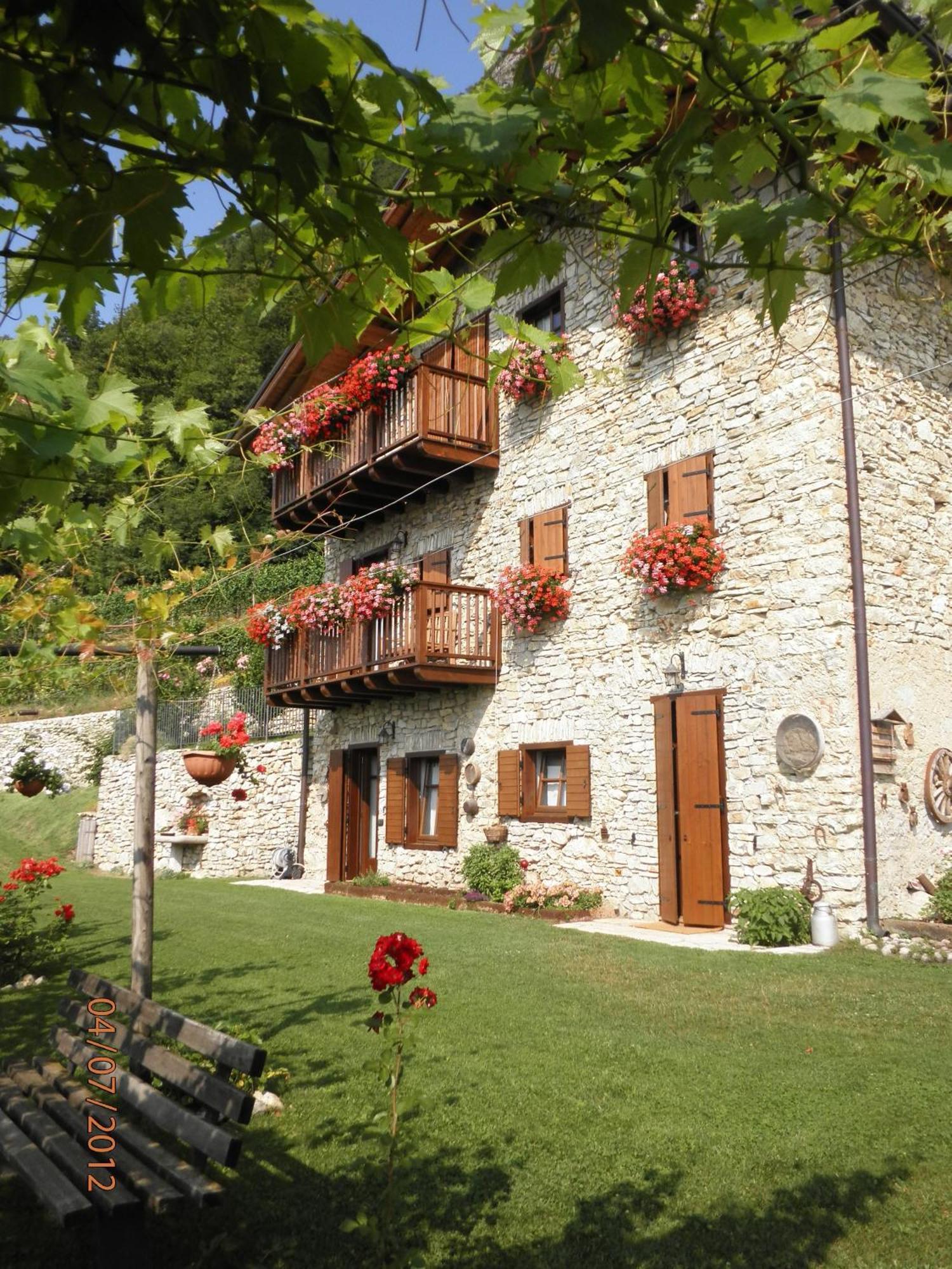 B&B Al Ghiro Villa Lagarina Экстерьер фото